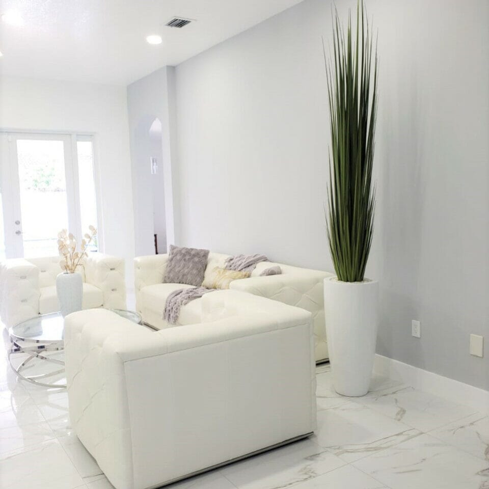 Dax Vase (Size L) with Reed Grass The New Garden